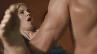 Nao Koizumi põgeneb xxx filmy sex koos samuraidega.