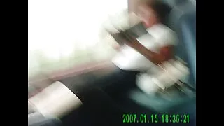 Lesbid haamriga oma eesli vibraator vannituba. taxi seks
