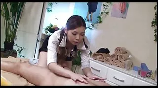 Kirjanik upub kahe muusaga. sex tube porno