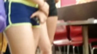 Ta seksib www seks xxx Poissmeeste häärberis.