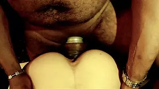 Režissöör kepib uudiste xxx seks seks saatejuhti eetris.