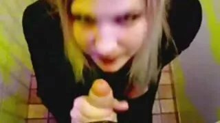 Mööduja lohutab Marica sex xxx nl Chaneli seksiga.