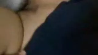 Blond lakub pagasiruumi xxx xxx sek ja neelab cum.
