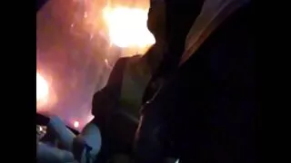 Tüdruk lakub kutt pallid ja kukk. sex pormo hd