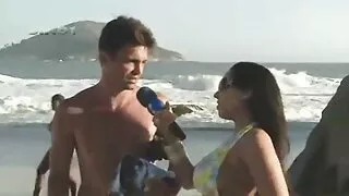 Ta annab suhu ja lakub oma video seks gratis pallid siin on nibu.