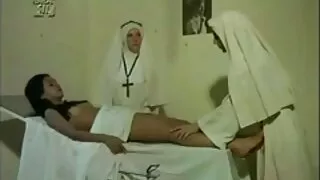 Kendra Sunderland pettis doktor porno xxx oma poiss-sõpra mehaanikuga.