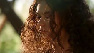 Kaks lesbid video seks mama ja vibraator.